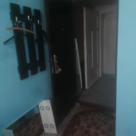 La Doi Pasi De Biserica Neagra 布拉索夫